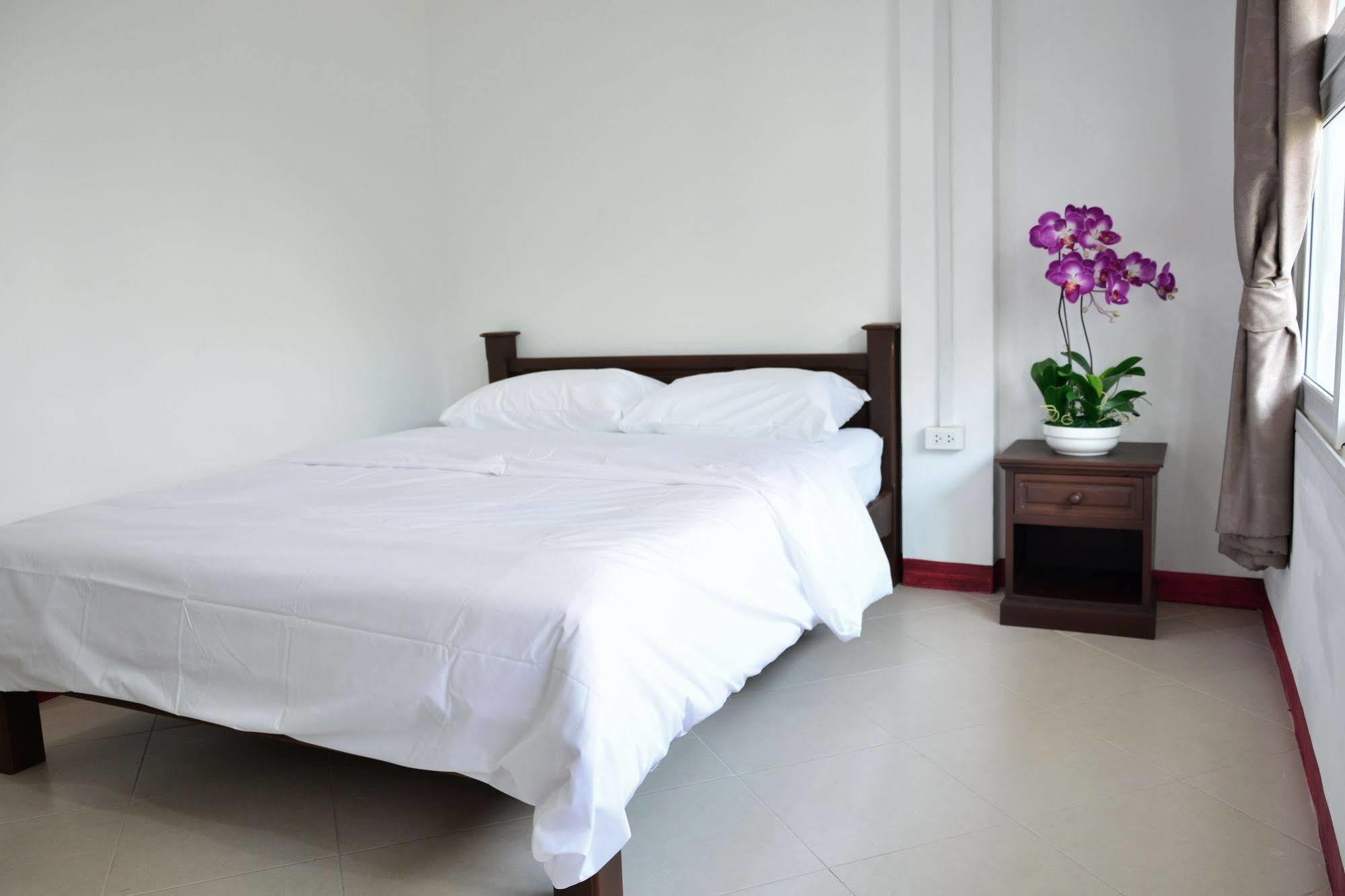 Seedling House Pattaya Exterior foto
